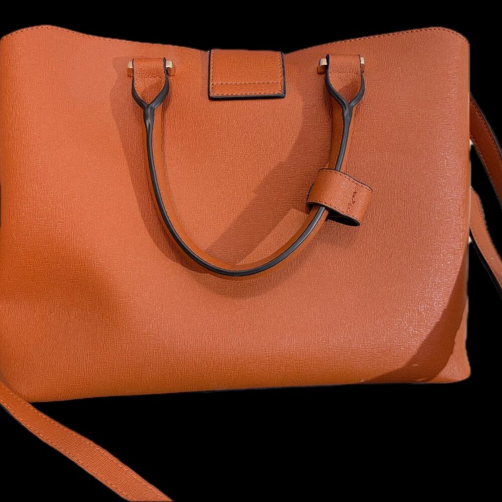 Handbag - Picture 2 of 3